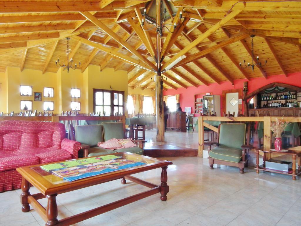 Hosteria Los Nires El Chalten Bagian luar foto