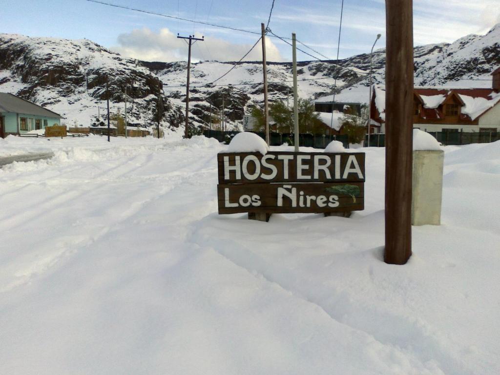 Hosteria Los Nires El Chalten Bagian luar foto