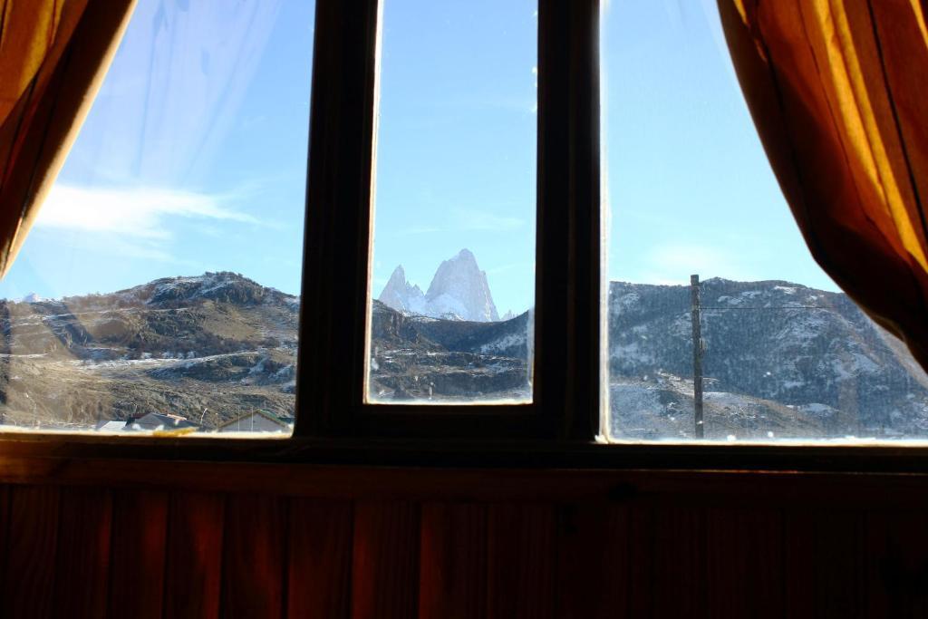 Hosteria Los Nires El Chalten Bagian luar foto