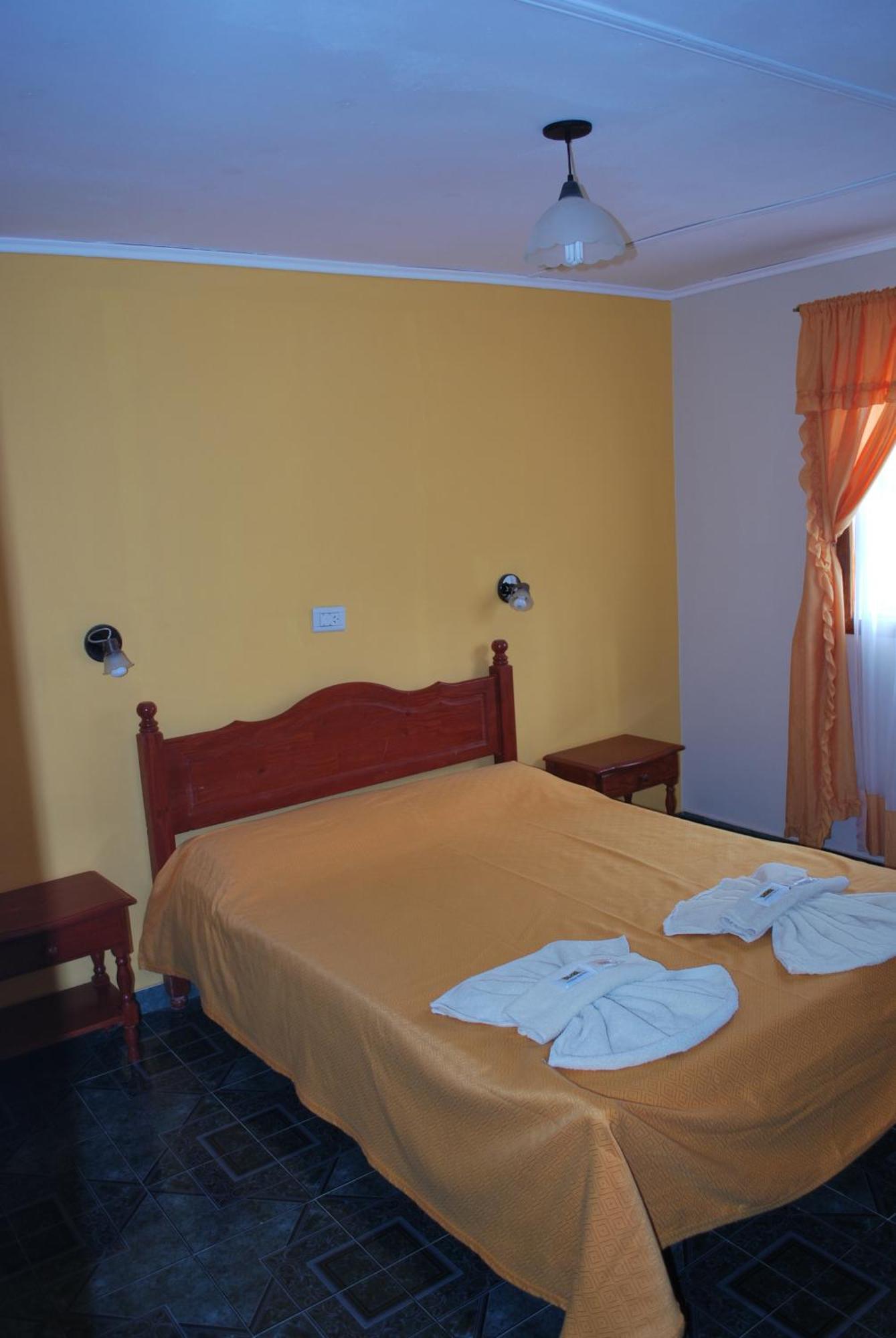 Hosteria Los Nires El Chalten Bagian luar foto