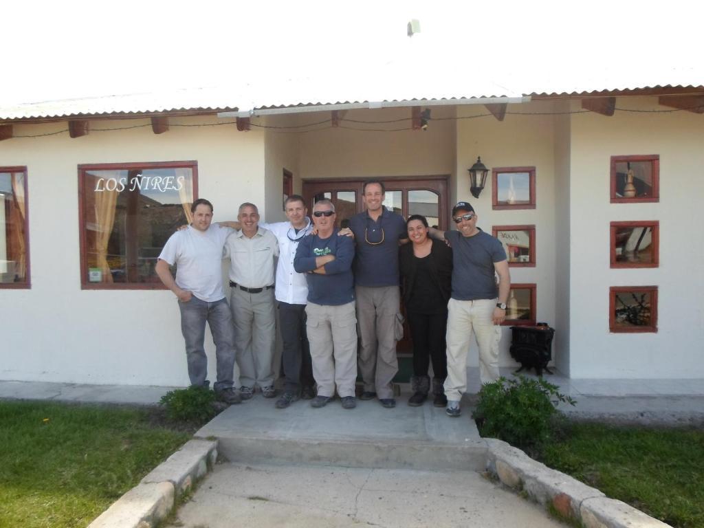 Hosteria Los Nires El Chalten Bagian luar foto